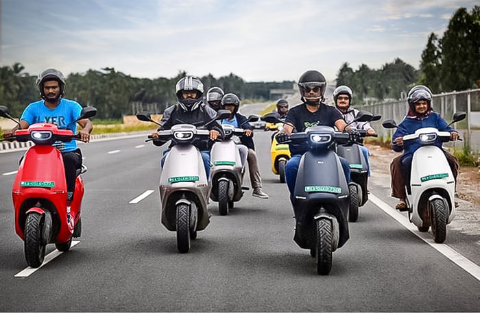 Two-wheeler EV sales cross 75,000 units in November 2022